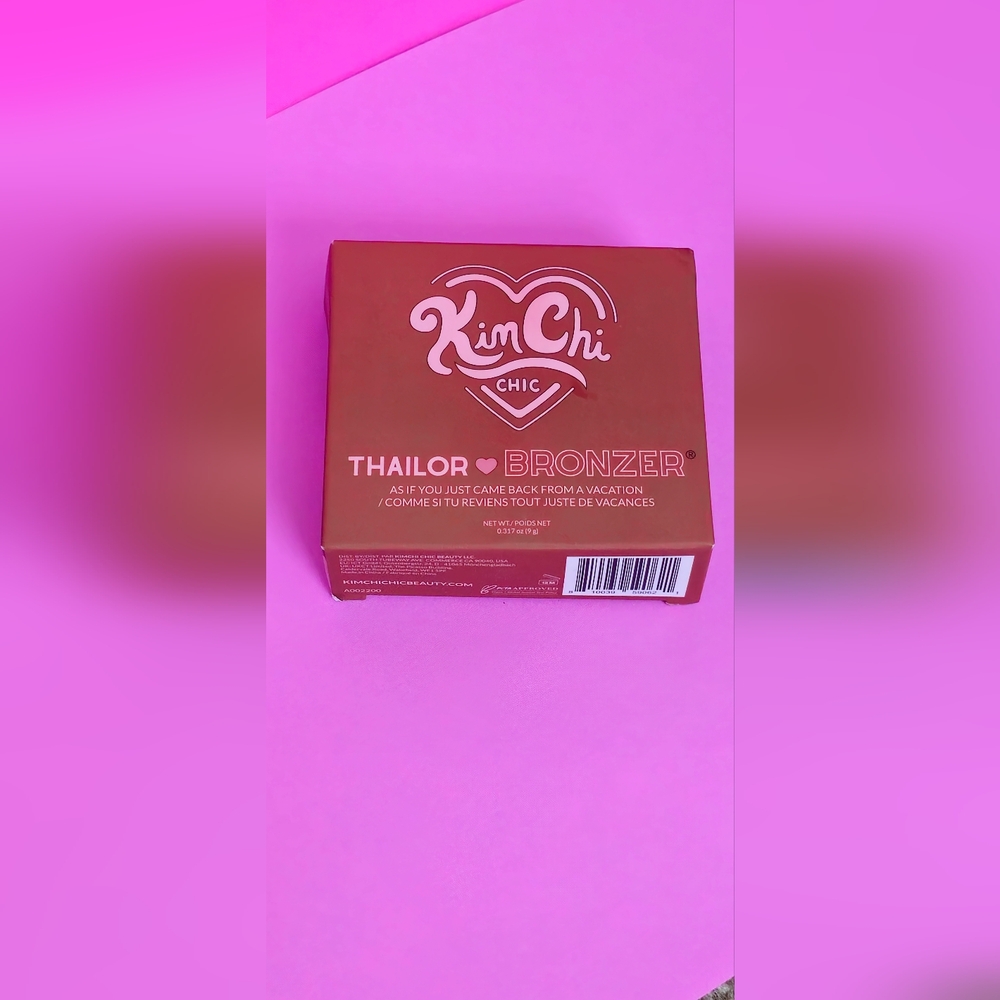 Kim Chi chick bronzer new in box